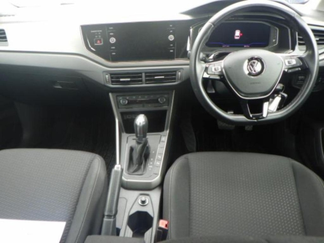 VOLKSWAGEN POLO 2018
