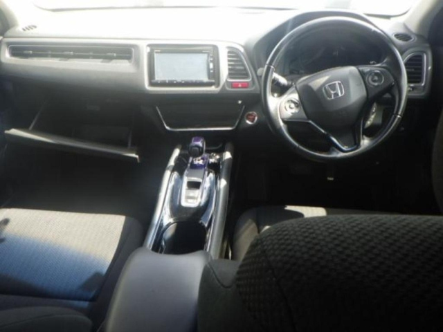 HONDA VEZEL 2016