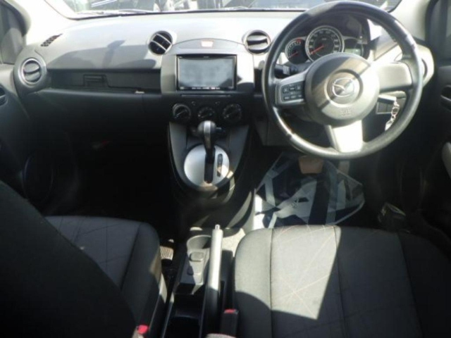 MAZDA DEMIO 2012