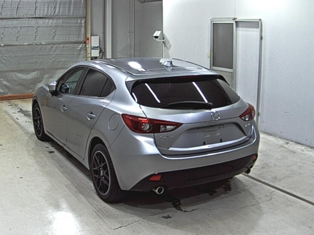 MAZDA AXELA 2015