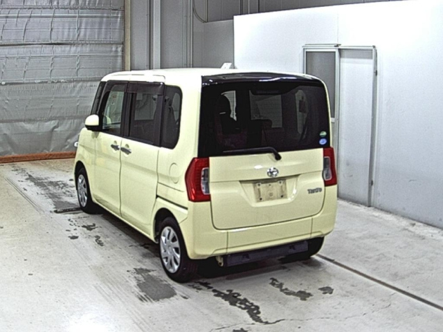 DAIHATSU TANTO 2016