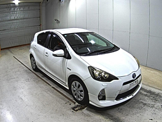 TOYOTA AQUA 2013