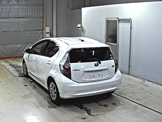 TOYOTA AQUA 2013