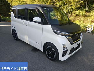 NISSAN ROOX 2021
