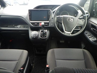 TOYOTA VOXY 2014