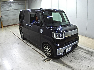 DAIHATSU WAKE 2015