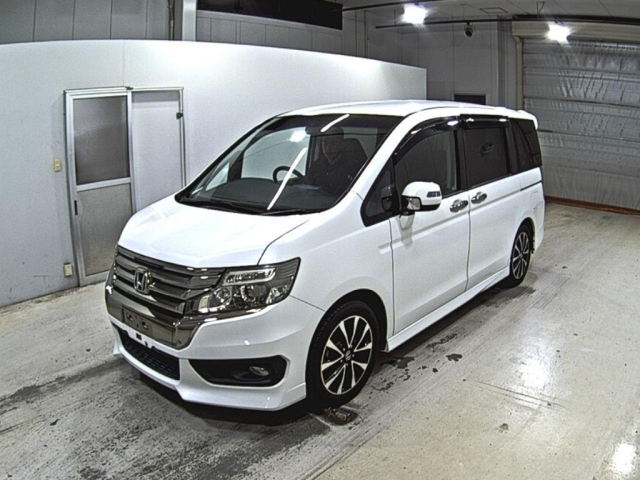 HONDA STEP WAGON 2013