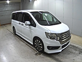 HONDA STEP WAGON 2013