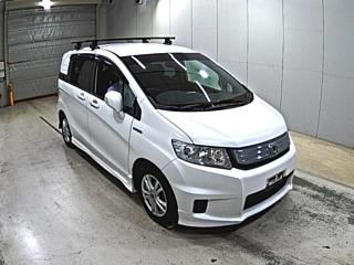 HONDA FREED 2013