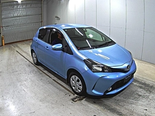 TOYOTA VITZ 2014