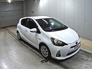 TOYOTA AQUA 2012