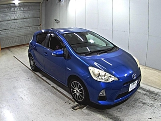 TOYOTA AQUA 2012