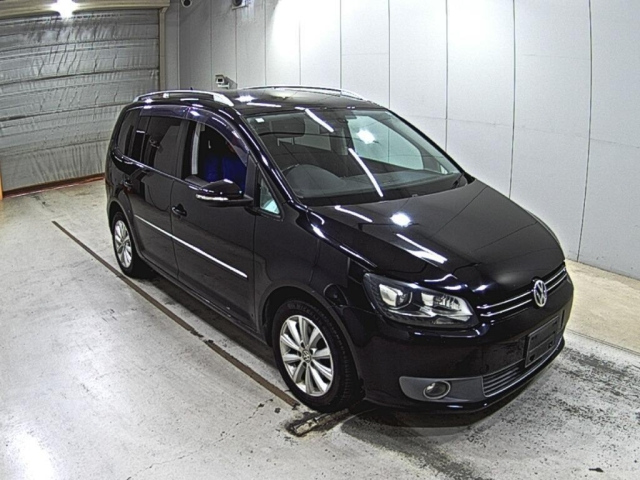VOLKSWAGEN GOLF TOURAN 2012
