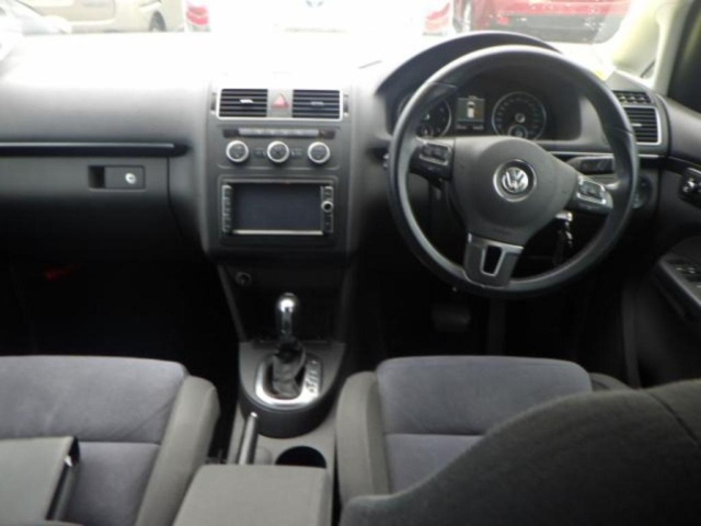 VOLKSWAGEN GOLF TOURAN 2012