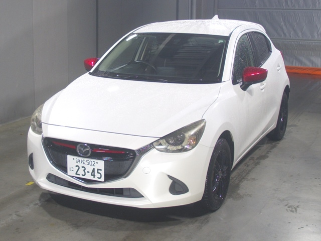 MAZDA DEMIO 2017