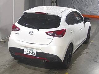 MAZDA DEMIO 2017