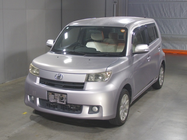 TOYOTA BB 2009