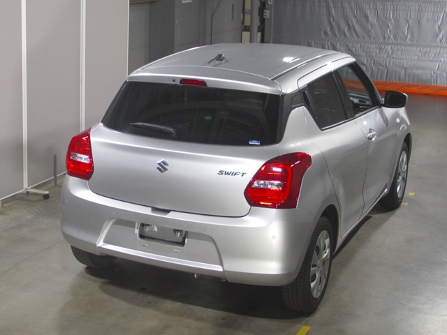 SUZUKI SWIFT 2023
