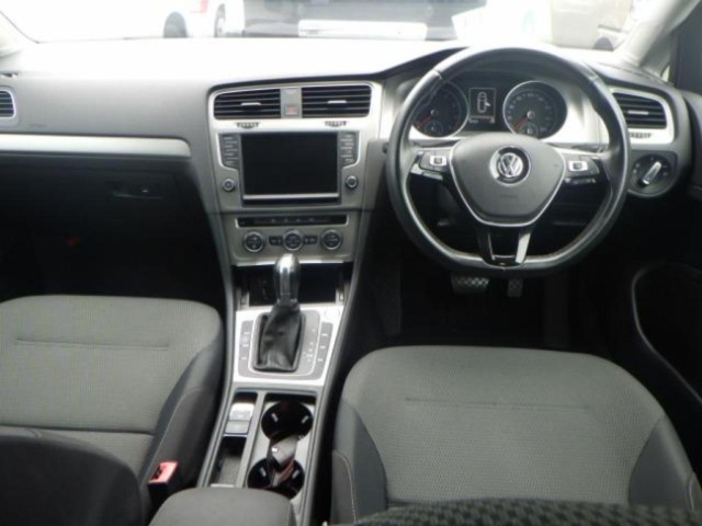 VOLKSWAGEN GOLF VARIANT 2016