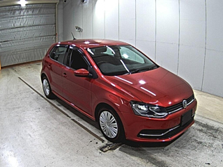 VOLKSWAGEN POLO 2015