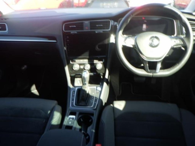 VOLKSWAGEN GOLF VARIANT 2019