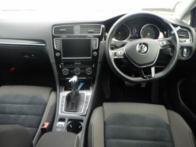 VOLKSWAGEN GOLF VARIANT 2014