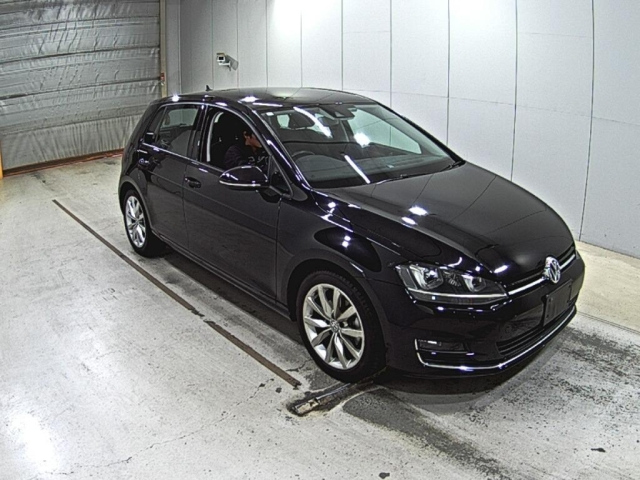 VOLKSWAGEN GOLF 2014