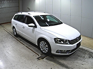 VOLKSWAGEN PASSAT VARIANT 2014