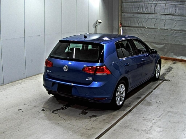 VOLKSWAGEN GOLF 2015
