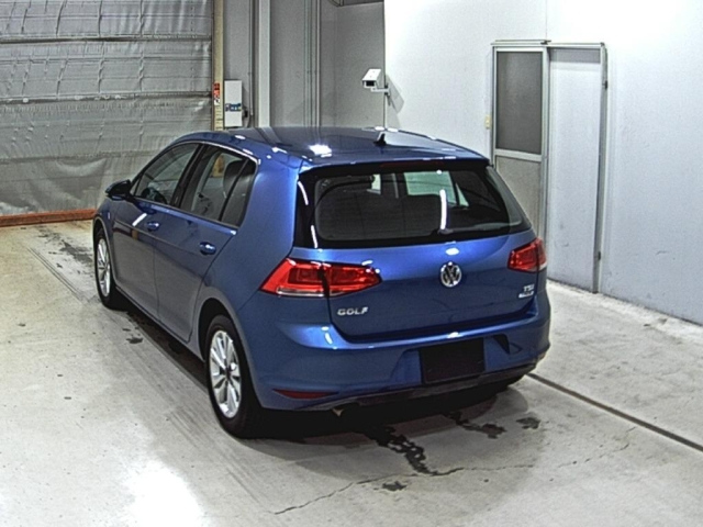 VOLKSWAGEN GOLF 2015