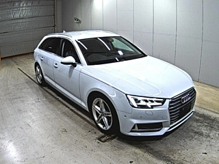 AUDI A4 2019