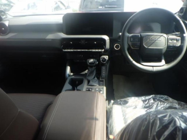 TOYOTA LAND CRUISER 2024