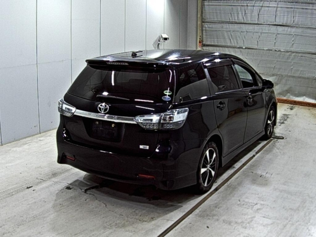 TOYOTA WISH 2014