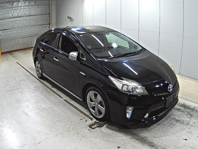 TOYOTA PRIUS 2012