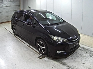 TOYOTA WISH 2014