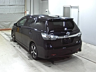 TOYOTA WISH 2014