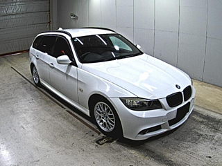BMW 3 SERIES 2011