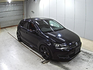 VOLKSWAGEN POLO 2010