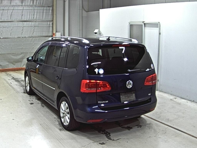 VOLKSWAGEN GOLF TOURAN 2012