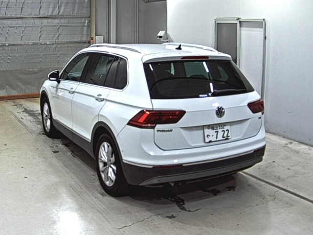 VOLKSWAGEN TIGUAN 2017