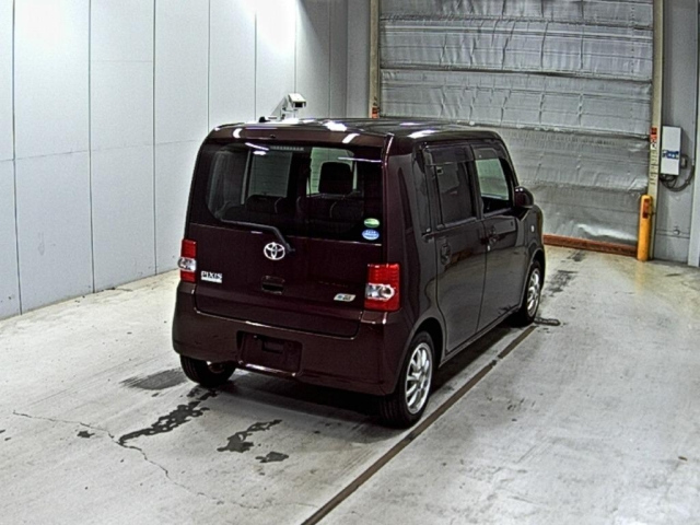 TOYOTA PIXIS SPACE 2013