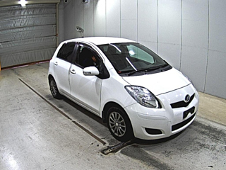 TOYOTA VITZ 2009