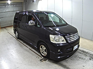 TOYOTA NOAH 2002