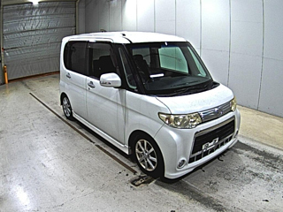 DAIHATSU TANTO 2010