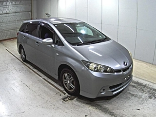 TOYOTA WISH 2009