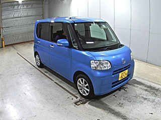 DAIHATSU TANTO 2011