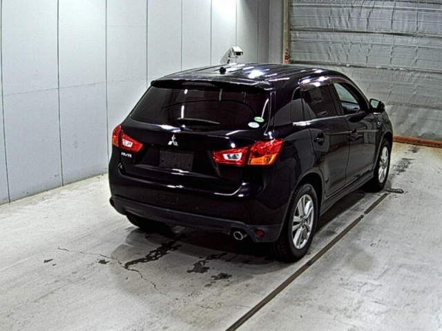MITSUBISHI RVR 2013