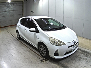 TOYOTA AQUA 2012