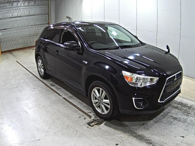 MITSUBISHI RVR 2013