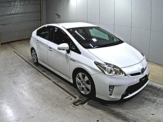 TOYOTA PRIUS 2013